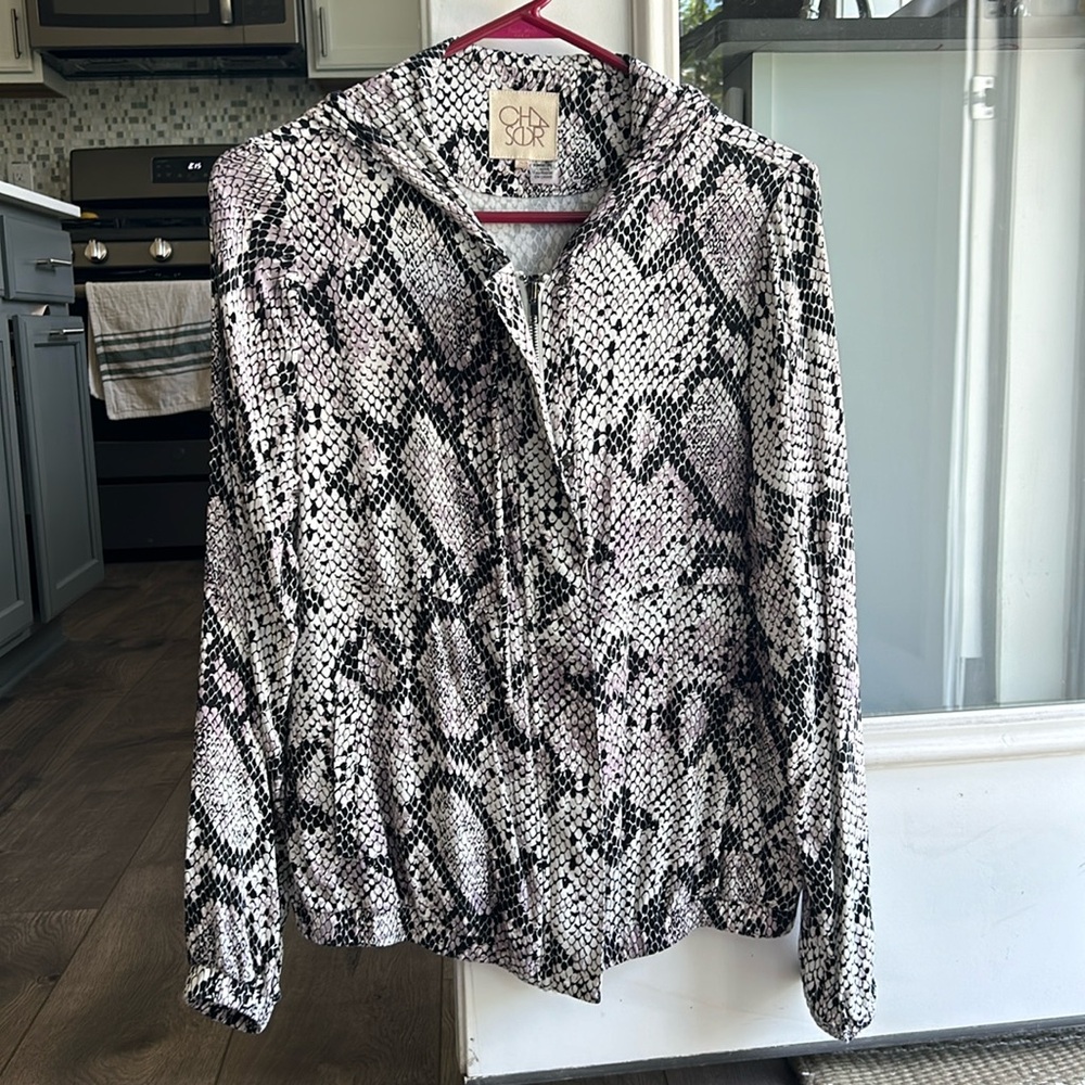 Chaser lightweight XS jacket in snake print